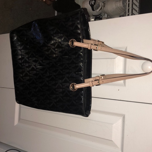Michael Kors bag - Picture 3 of 6